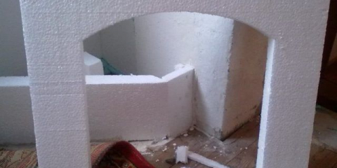 False камина от пяна: как да го направим сами, снимка